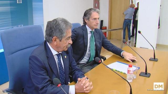El Diario Montañés | October 30, 2017 | Tensa reunión entre Revilla y De la Serna