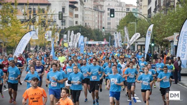 El Diario Montañés | November 6, 2017 | VI Carrera Popular de El Diario Montañés: la mañana de las zancadas azules