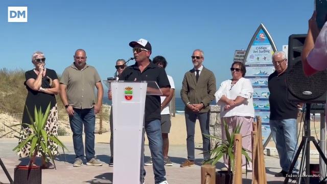 El Diario Montañés | October 1, 2026 | ‘Capi’ en el paseo de la fama del surf de Somo